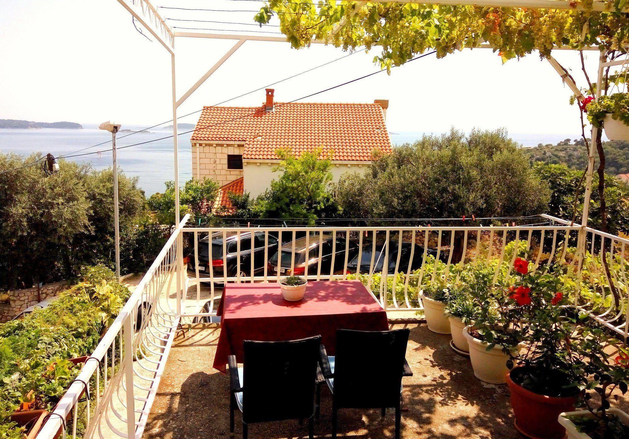 Guest House Kate Mlini Exterior foto